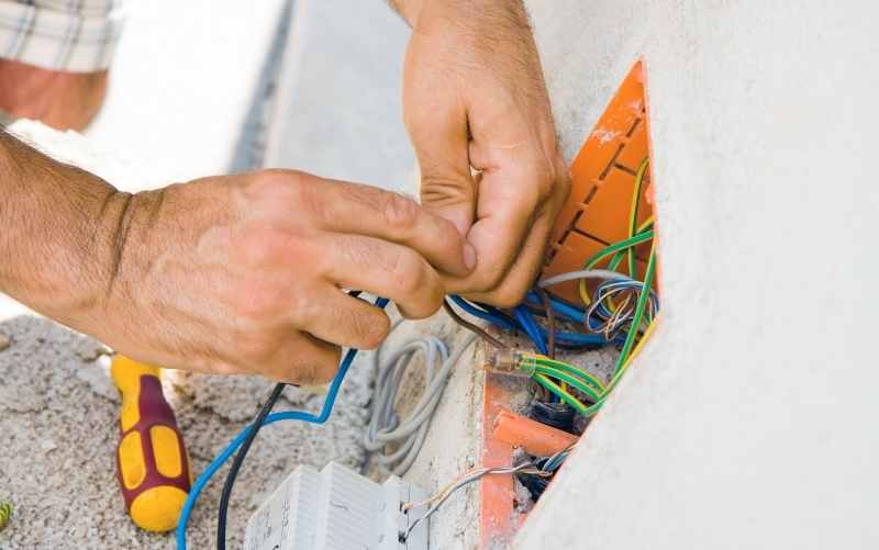 Electricians In St Austell