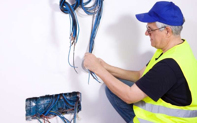 how to become a great electrician
